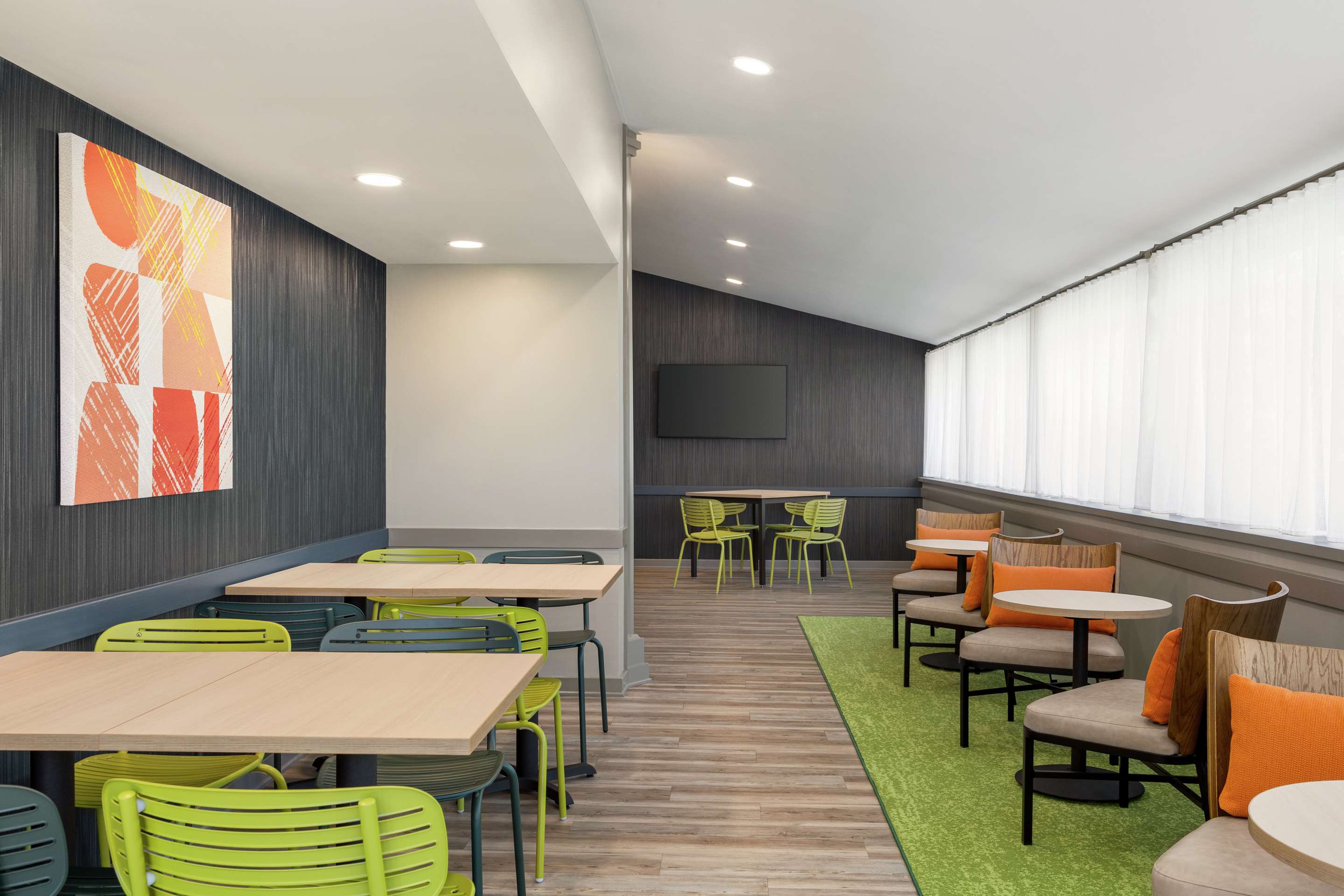 Breakfast Area | Spark by Hilton Mystic Groton