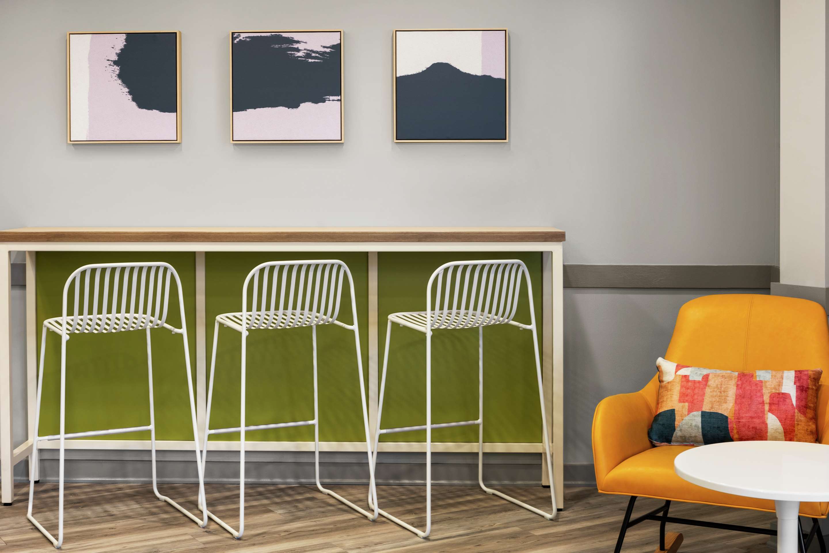 Breakfast Area | Spark by Hilton Mystic Groton