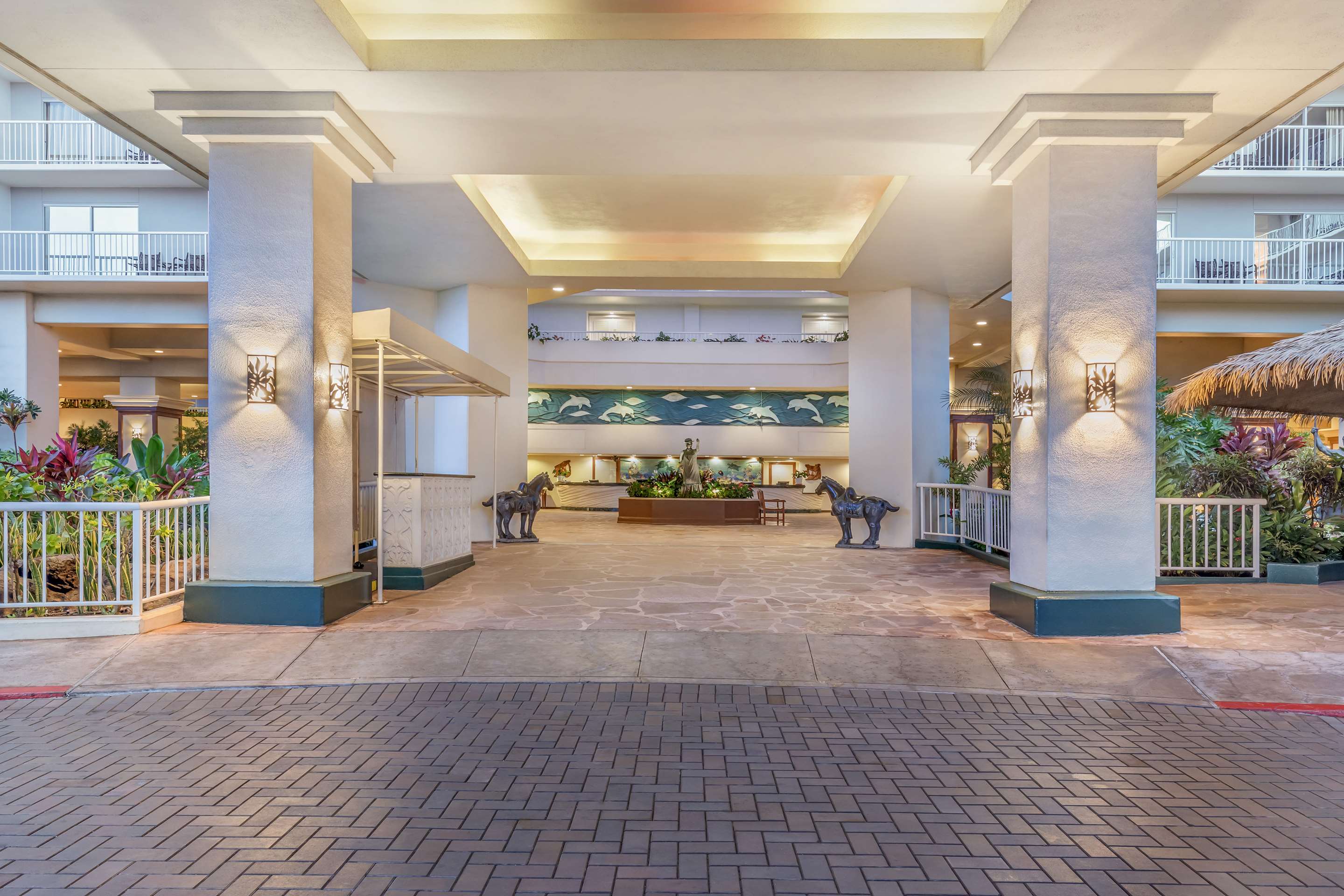 Exterior | Hilton Vacation Club Ka'anapali Beach Maui