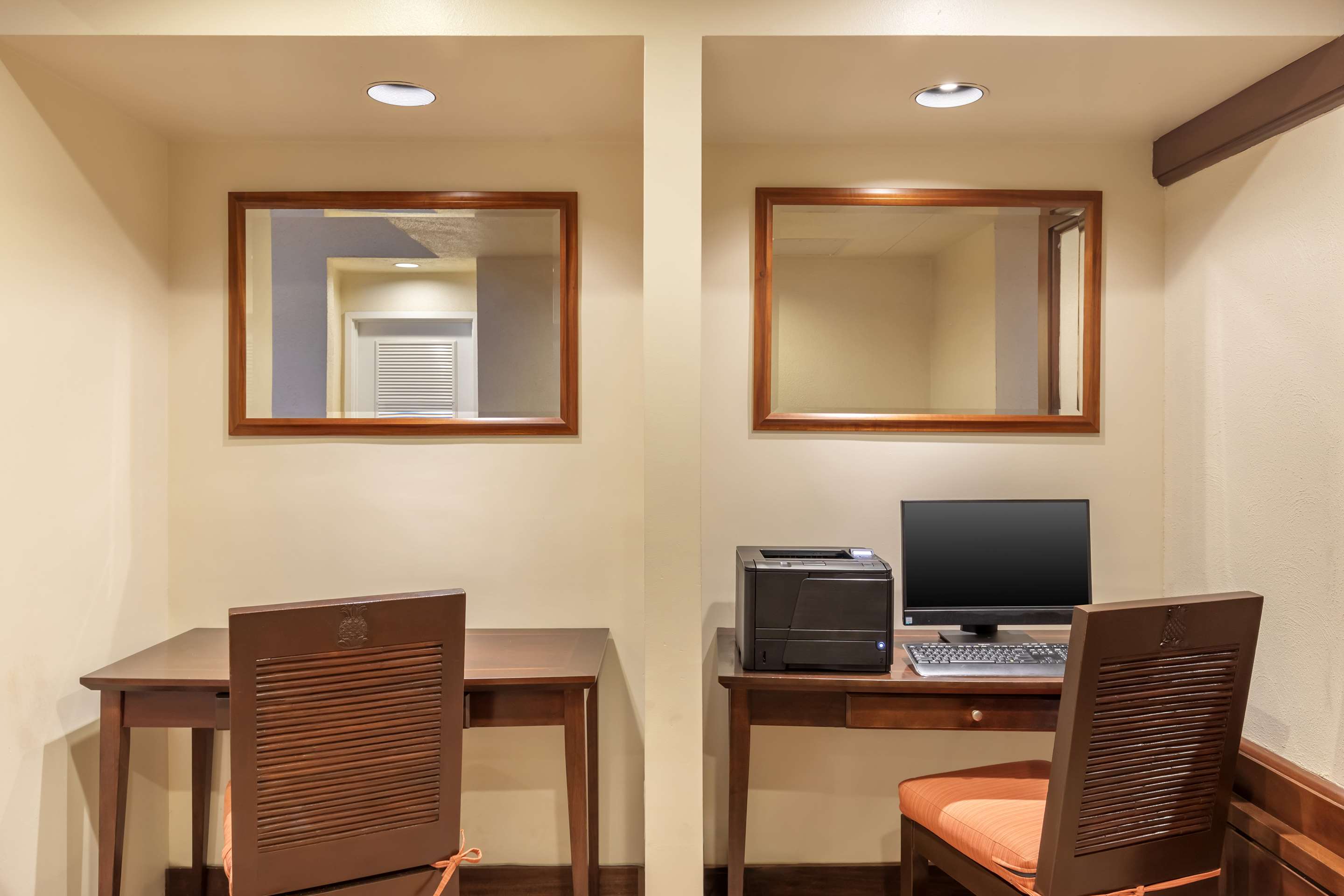 Business Center | Hilton Vacation Club Ka'anapali Beach Maui