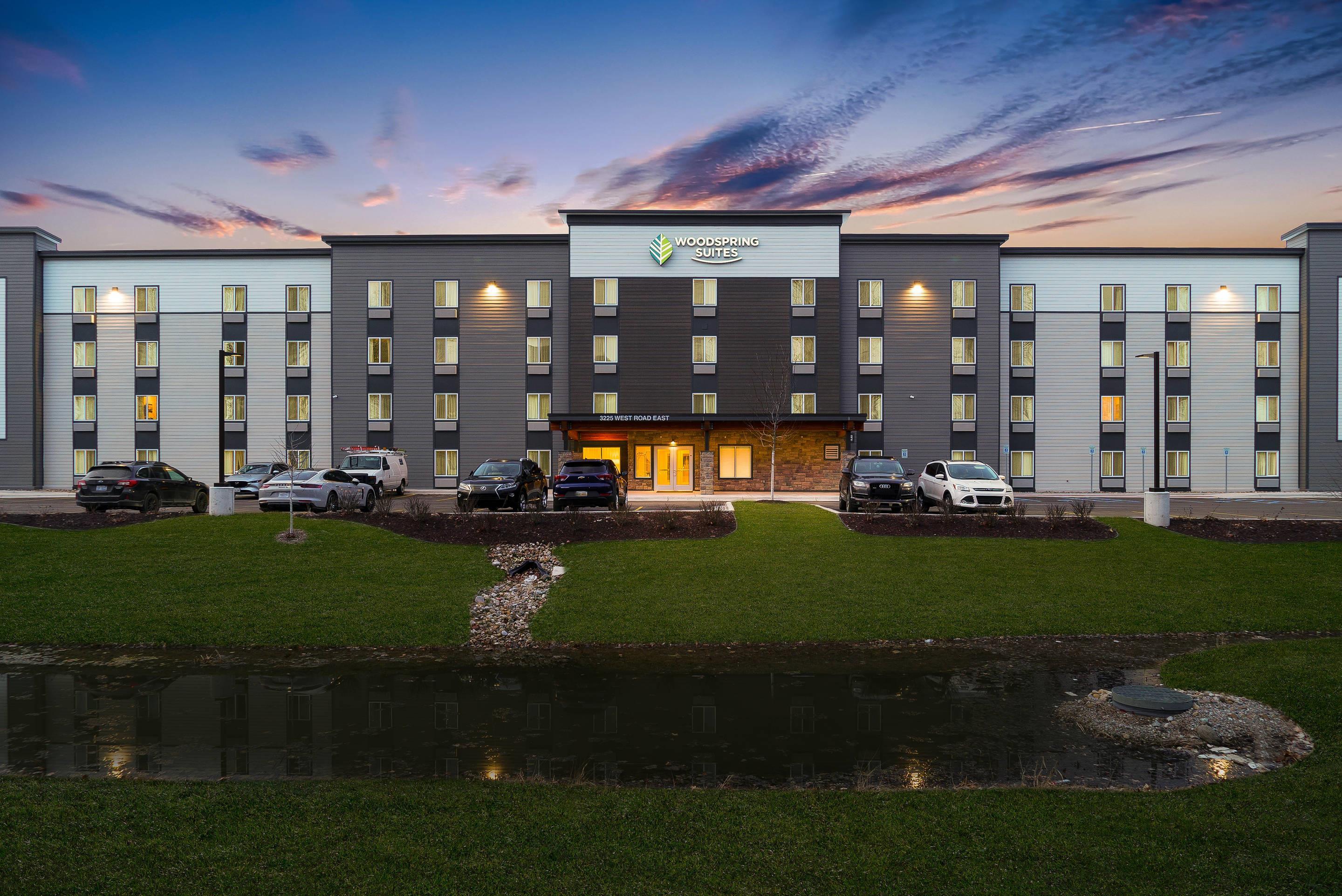 Hotel exterior | Woodspring Suites East Lansing - University Area