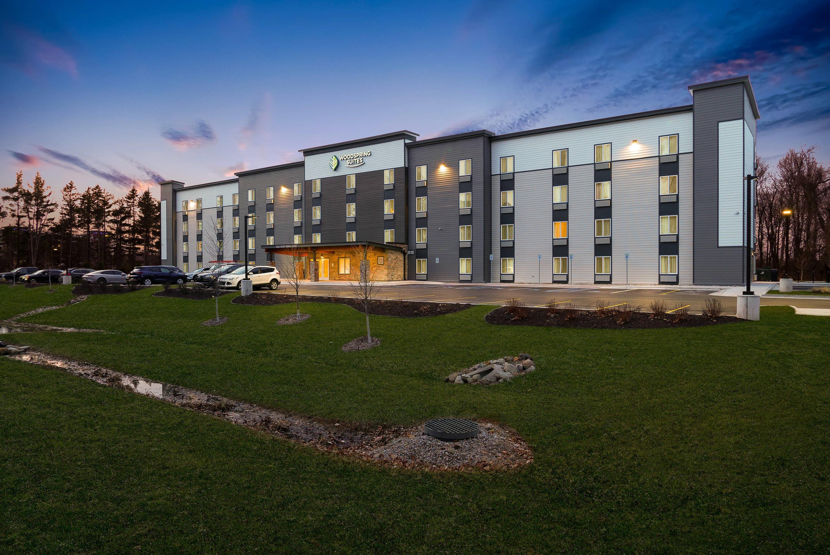 Hotel exterior | Woodspring Suites East Lansing - University Area