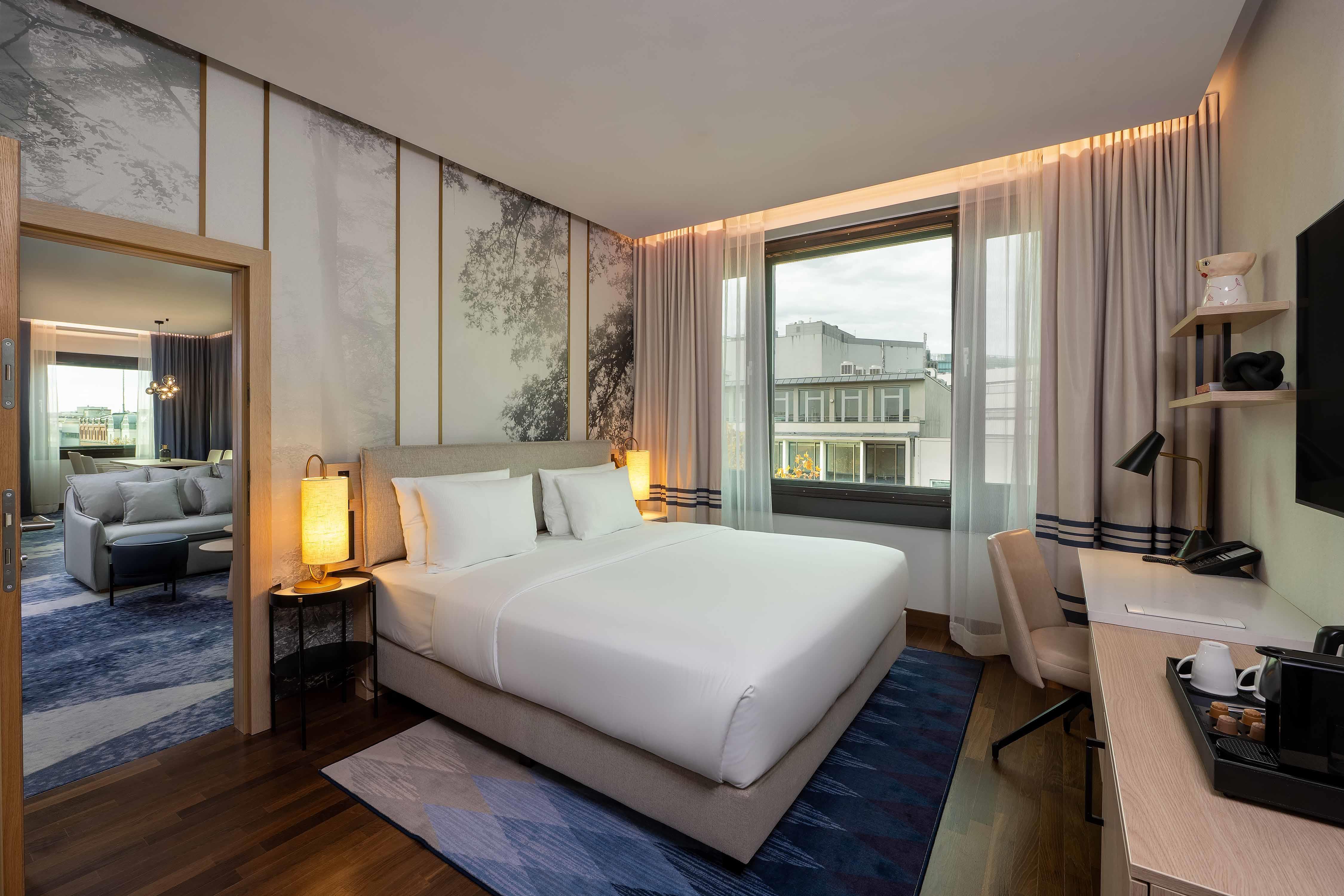 DoubleTree by Hilton Berlin Ku'damm Room Type - DIPLOMAT SUITE