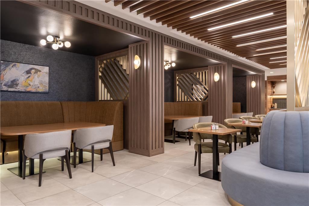 DoubleTree by Hilton Fort Worth Fossil Creek - Tap to explore photos