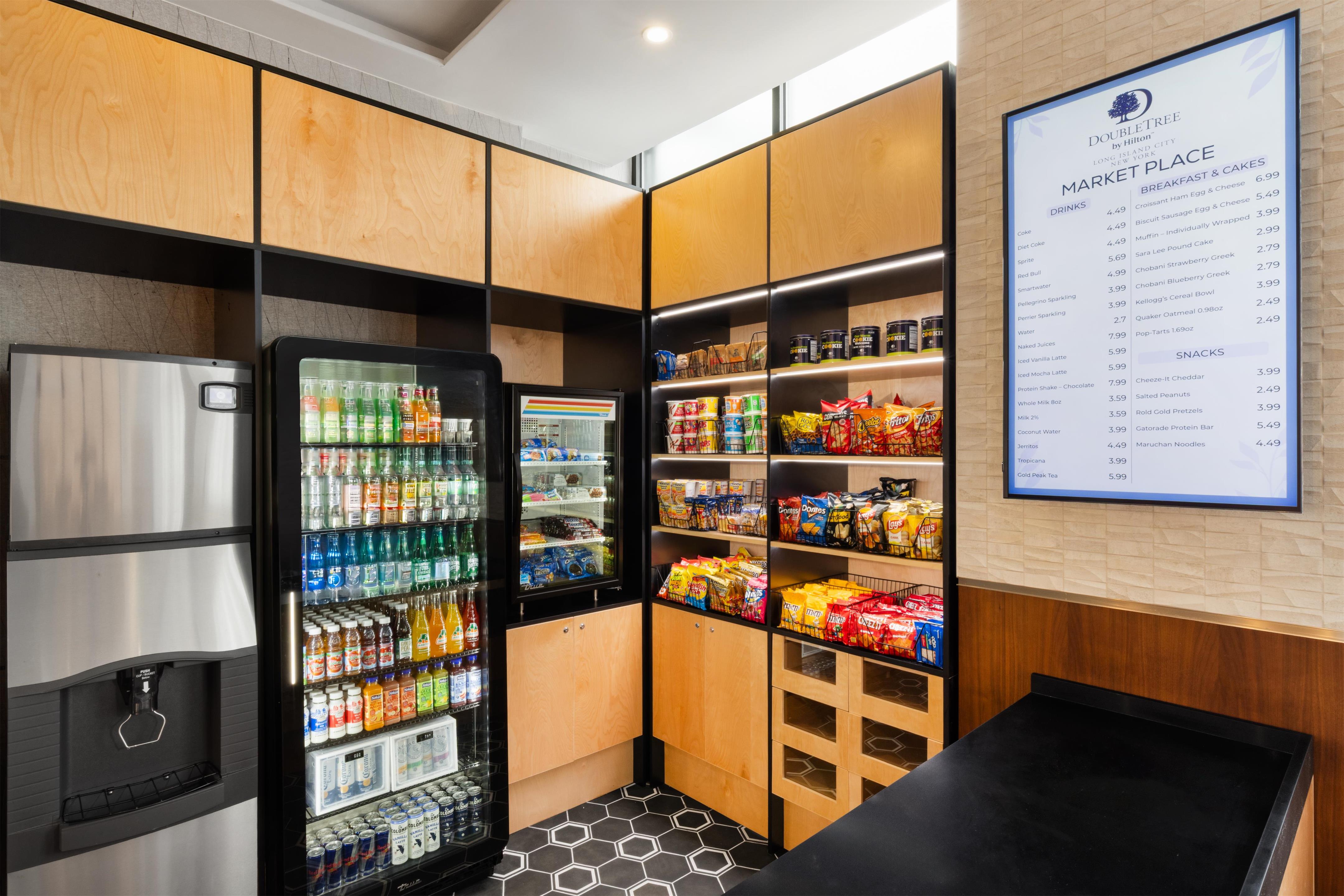 Restaurant | DoubleTree by Hilton Long Island City, NY