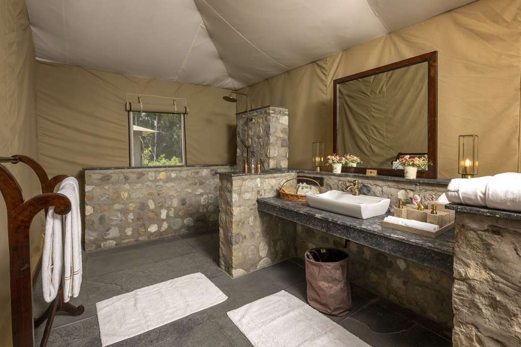 Aalia Jungle Retreat and Spa-guestroom-Guest Room,Bathroom,On-Site.jpg