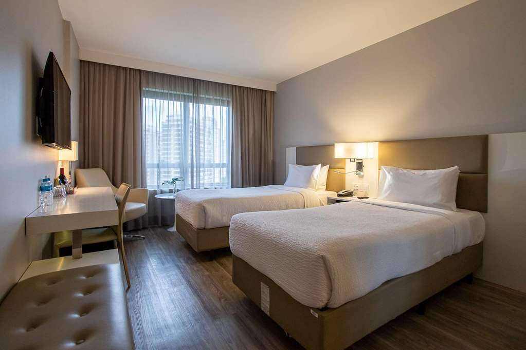 RADISSON HOTEL BARRA RIO DE JANEIRO-guestroom-Guest Room,On-Site.jpg