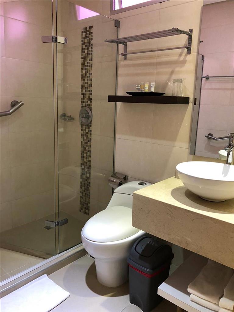 RADISSON HOTEL DIAMOND BARRANQUILLA-guestroom-Guest Room,Bathroom,On-Site.jpg
