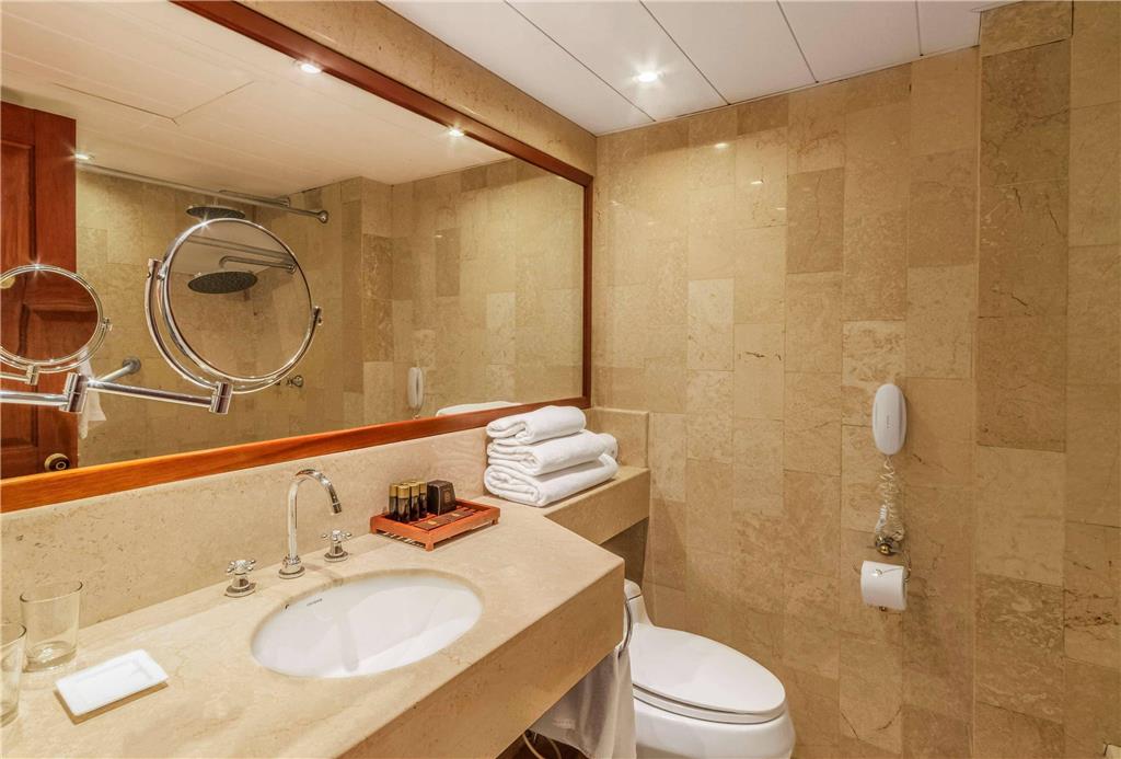 HOTEL CARIBE BY FARANDA GRAND A MEM-guestroom-Guest Room,Bathroom,On-Site.jpg