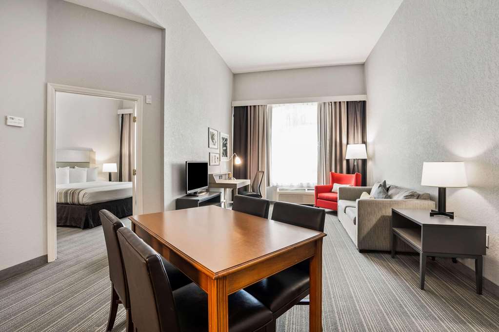 COUNTRY INN AND SUITES BY RADISSON-guestroom-Guest Room,On-Site.jpg
