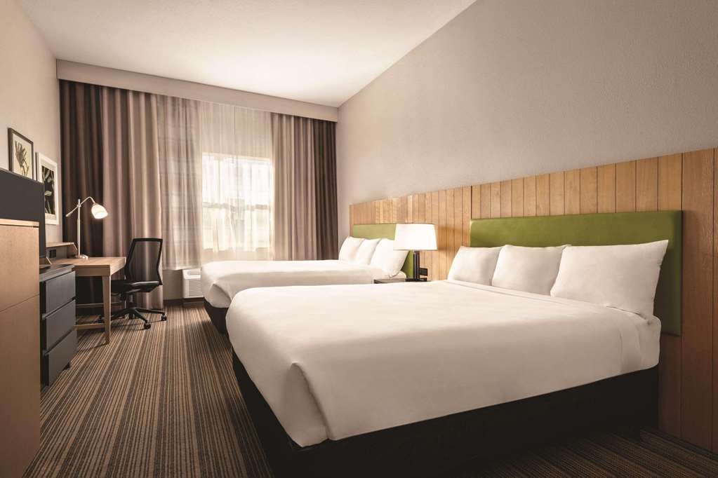 COUNTRY INN & SUITES BY RADISSON BR-guestroom-Guest Room,On-Site.jpg