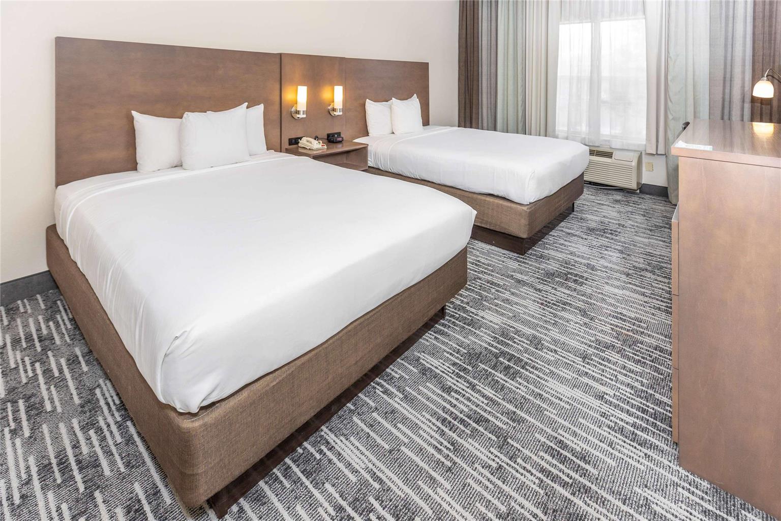 COUNTRY INN AND SUITES BY RADISSON-guestroom-Guest Room,On-Site.jpg