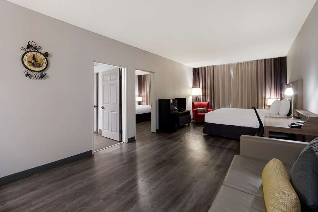 COUNTRY INN AND SUITES BY RADISSON-guestroom-Guest Room,Suite,On-Site.jpg