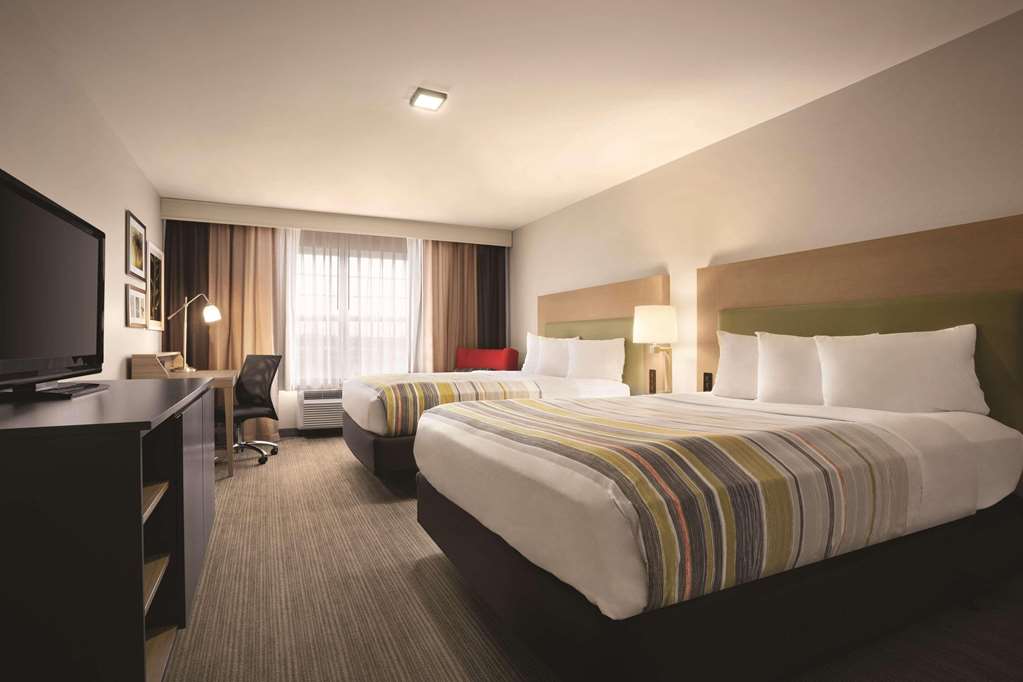 COUNTRY INN AND SUITES BY RADISSON-guestroom-Guest Room,On-Site.jpg