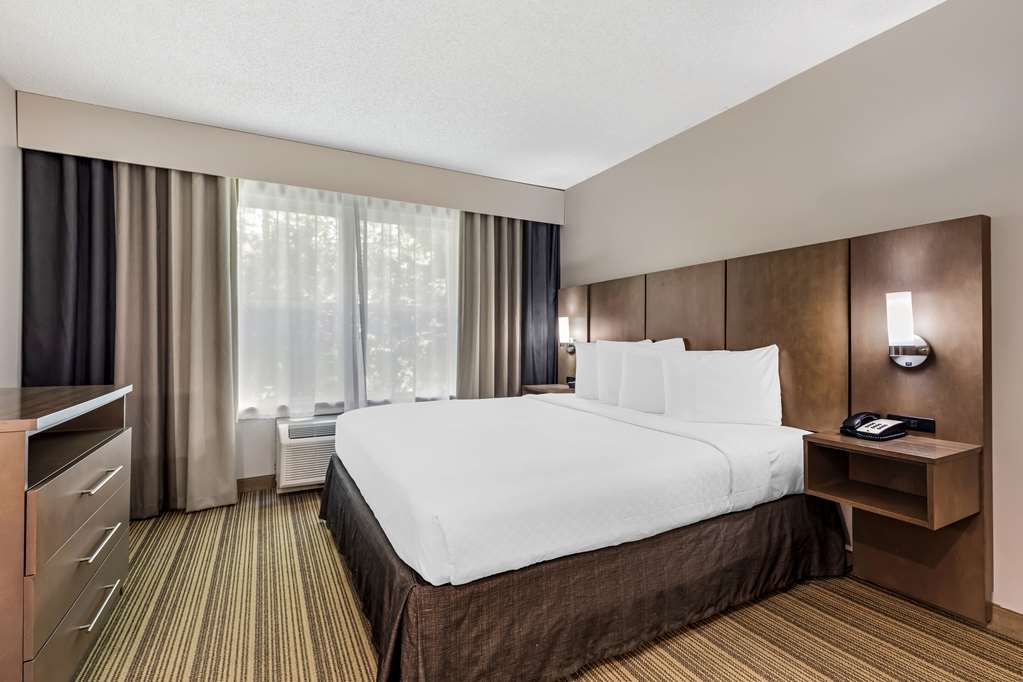 COUNTRY INN AND SUITES BY RADISSON-guestroom-Guest Room,Suite,On-Site.jpg