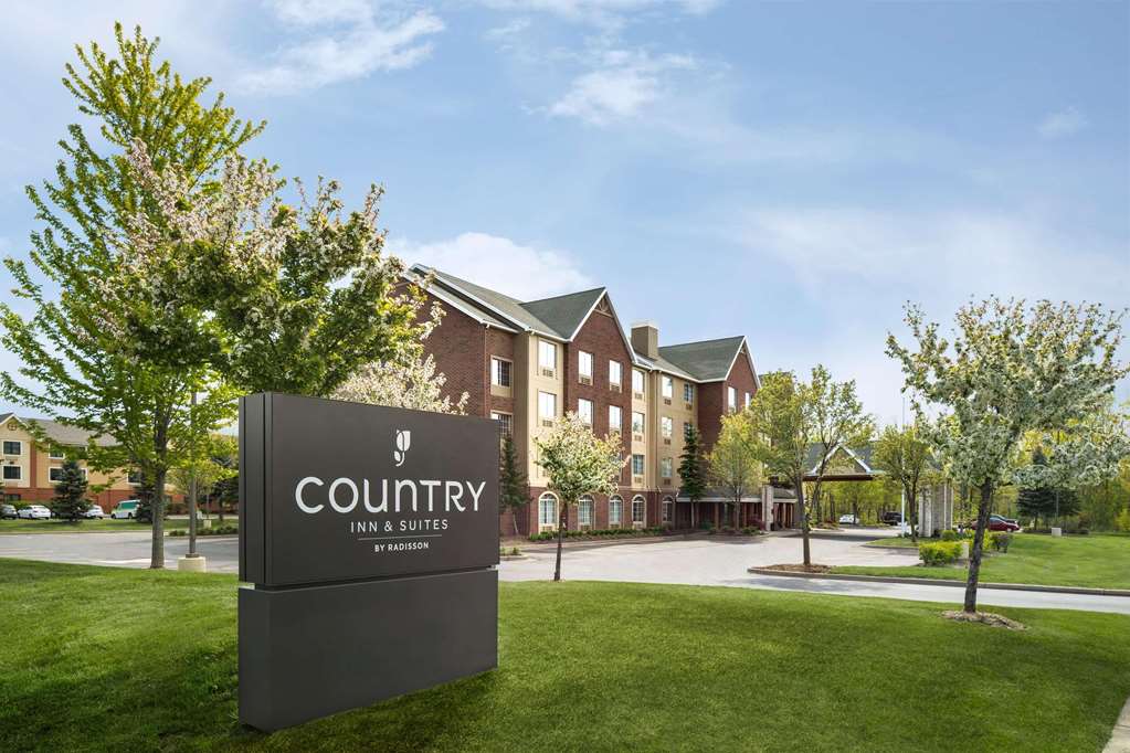 Country Inn & Suites Novi