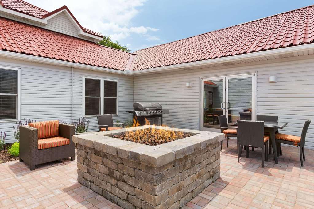 Country Inn & Suites Holland