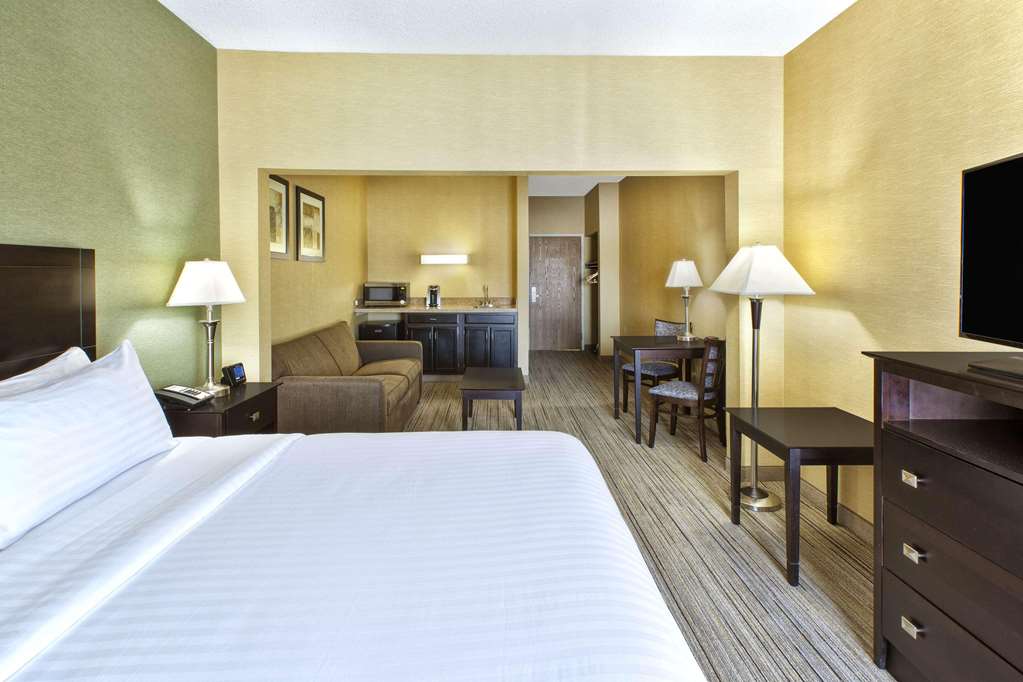 Country Inn & Suites Benton Harbor