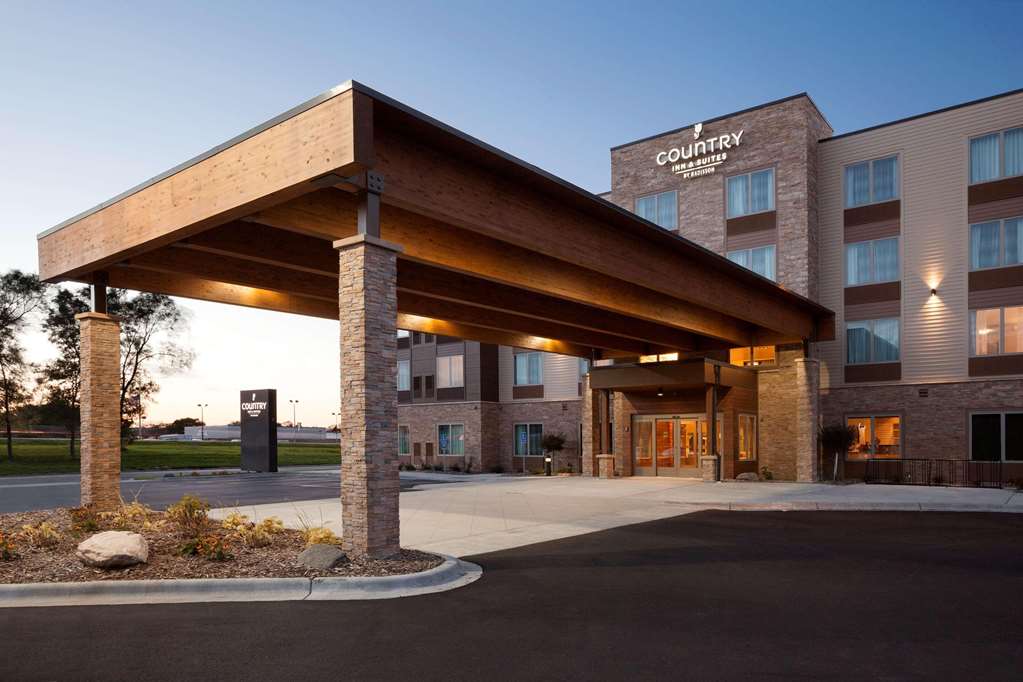 Country Inn & Suites Roseville