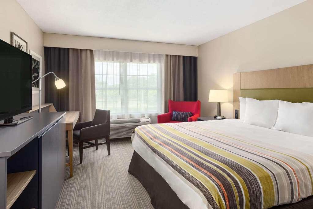 COUNTRY INN STES JACKSON ARPT-guestroom-Guest Room,On-Site.jpg