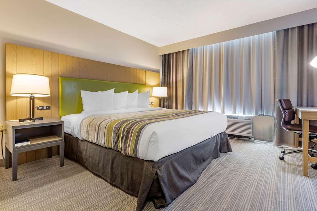 COUNTRY INN & SUITES BY RADISSON LU-guestroom-Guest Room,On-Site.jpg