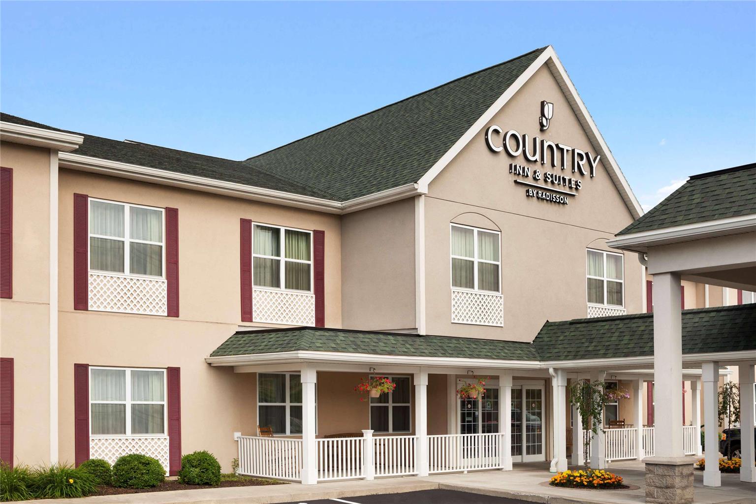Country Inn & Suites Ithaca