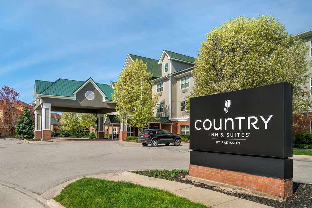 Country Inn & Suites Toledo South