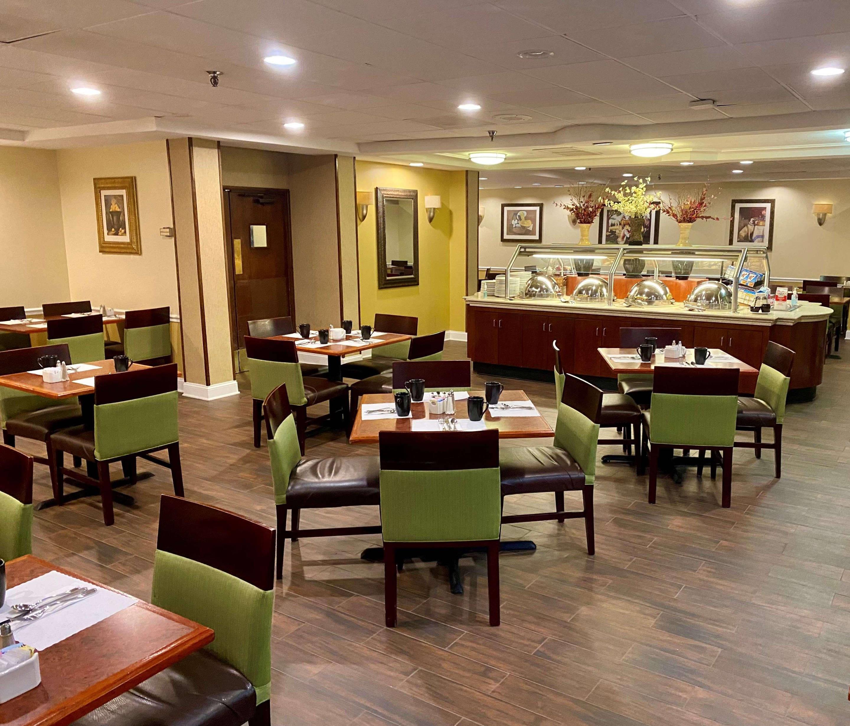 Atrium Bistro