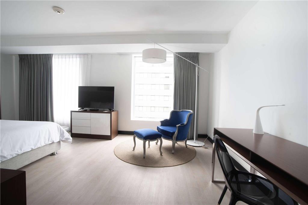 RADISSON HOTEL DECAPOLIS MIRAFLORES-guestroom-Guest Room,Suite,On-Site.jpg