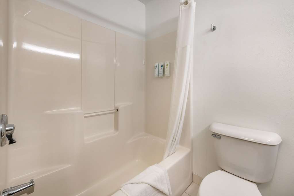 Country Inn & Suites Watertown