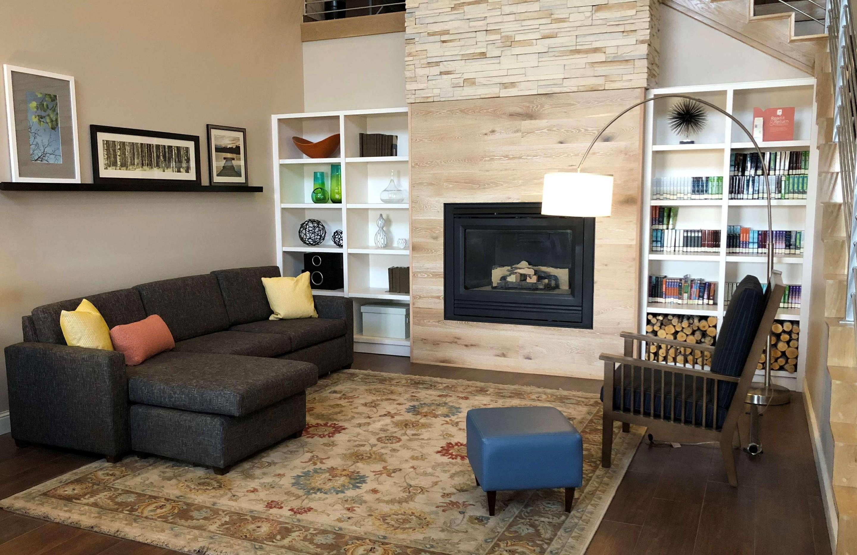 LobbyInterior | Country Inn & Suites by Radisson, Rapid City, SD