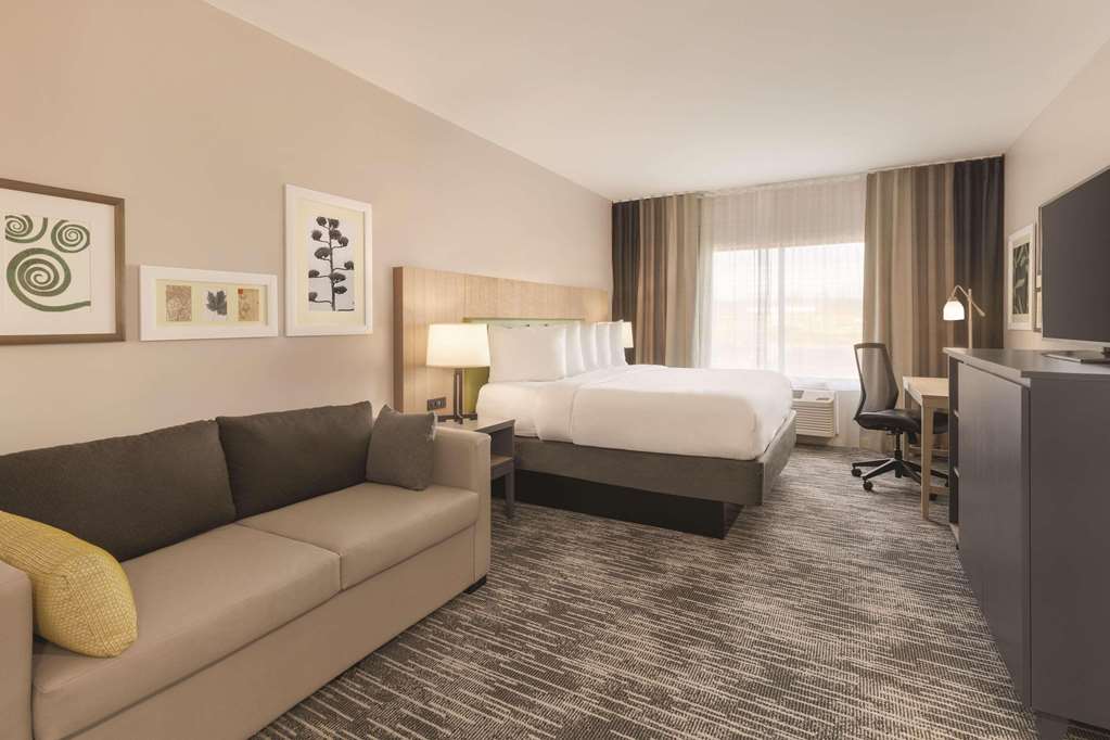 COUNTRY INN AND SUITES BY RADISSON-guestroom-Guest Room,Suite,On-Site.jpg