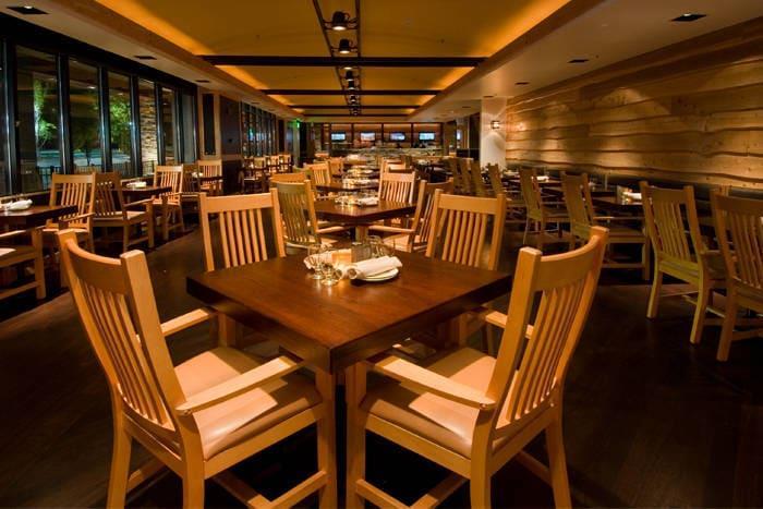 On-site restaurant | Radisson Hotel Salt Lake City Downtown