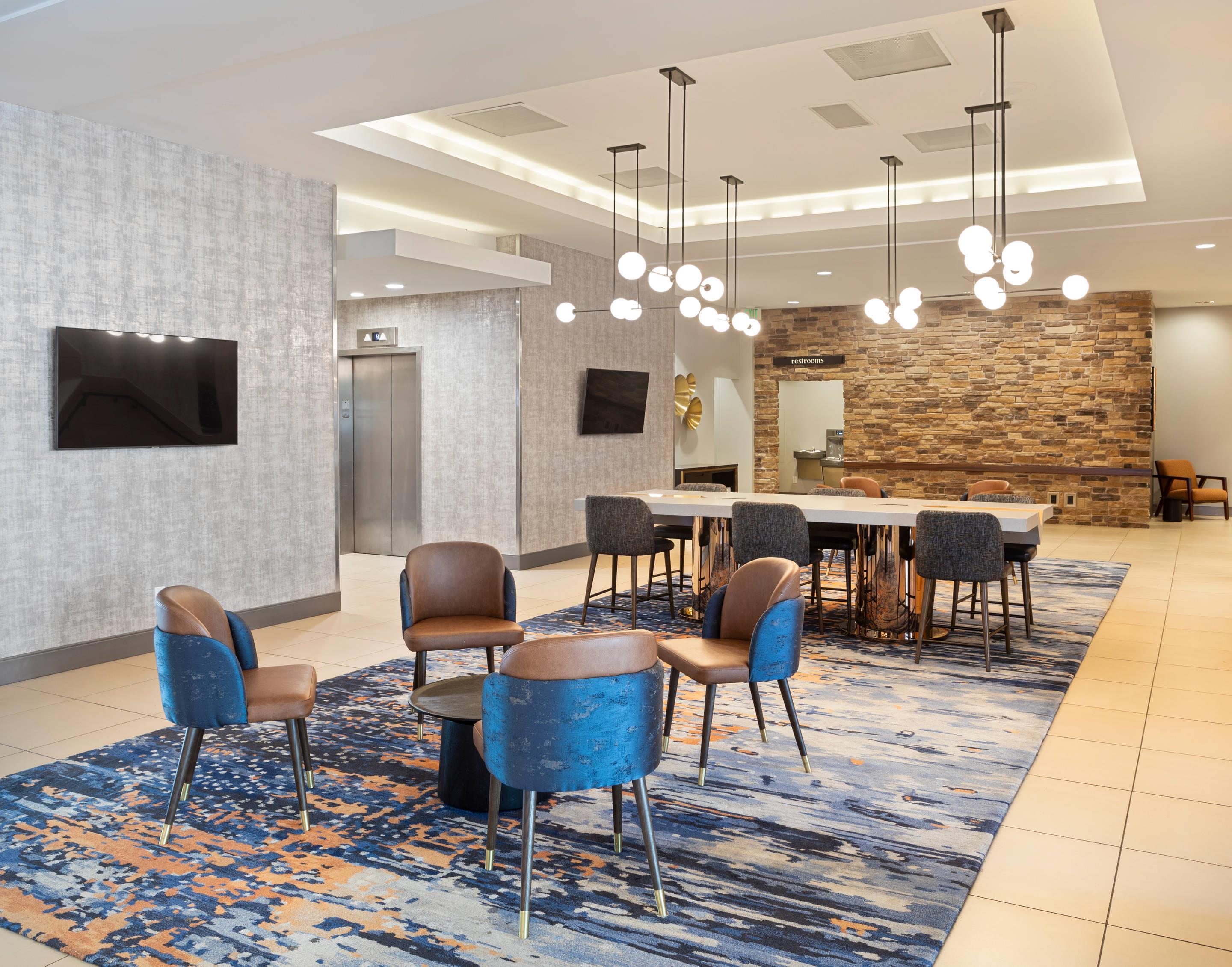 Hotel lobby | Radisson Hotel Salt Lake City Downtown