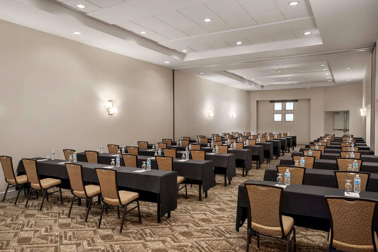 Meeting room | Radisson Hotel Salt Lake City Downtown