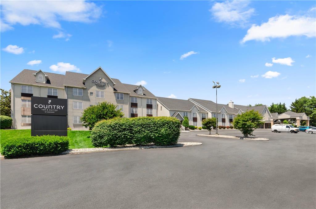 Country Inn & Suites Roanoke