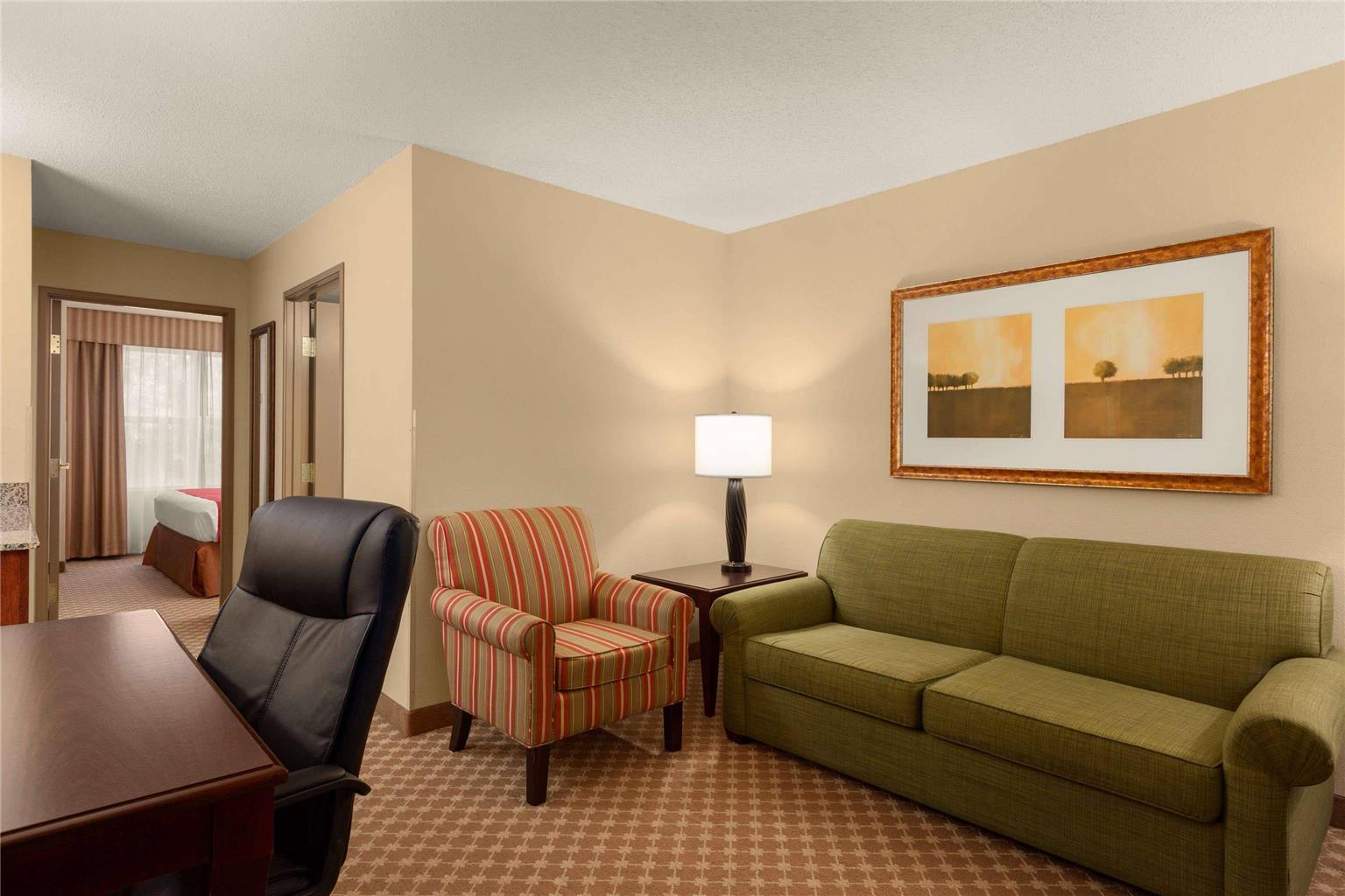 COUNTRY INN AND SUITES BY RADISSON-guestroom-Guest Room,Suite,On-Site.jpg