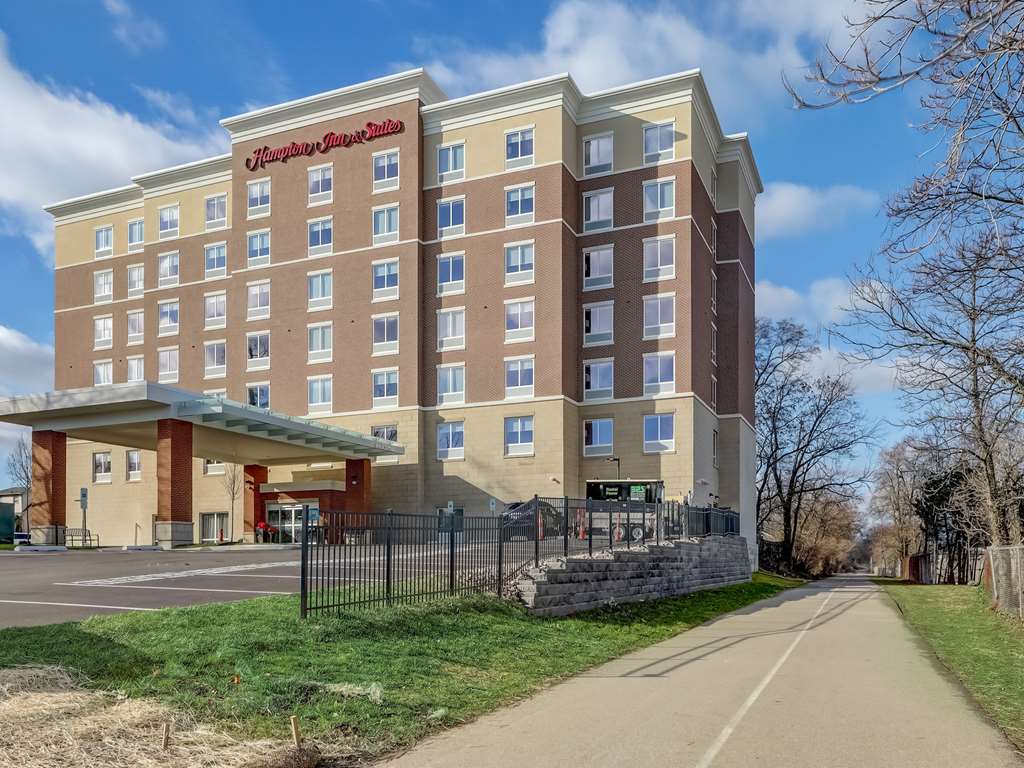 Hampton Inn & Suites Midtown Rookwood