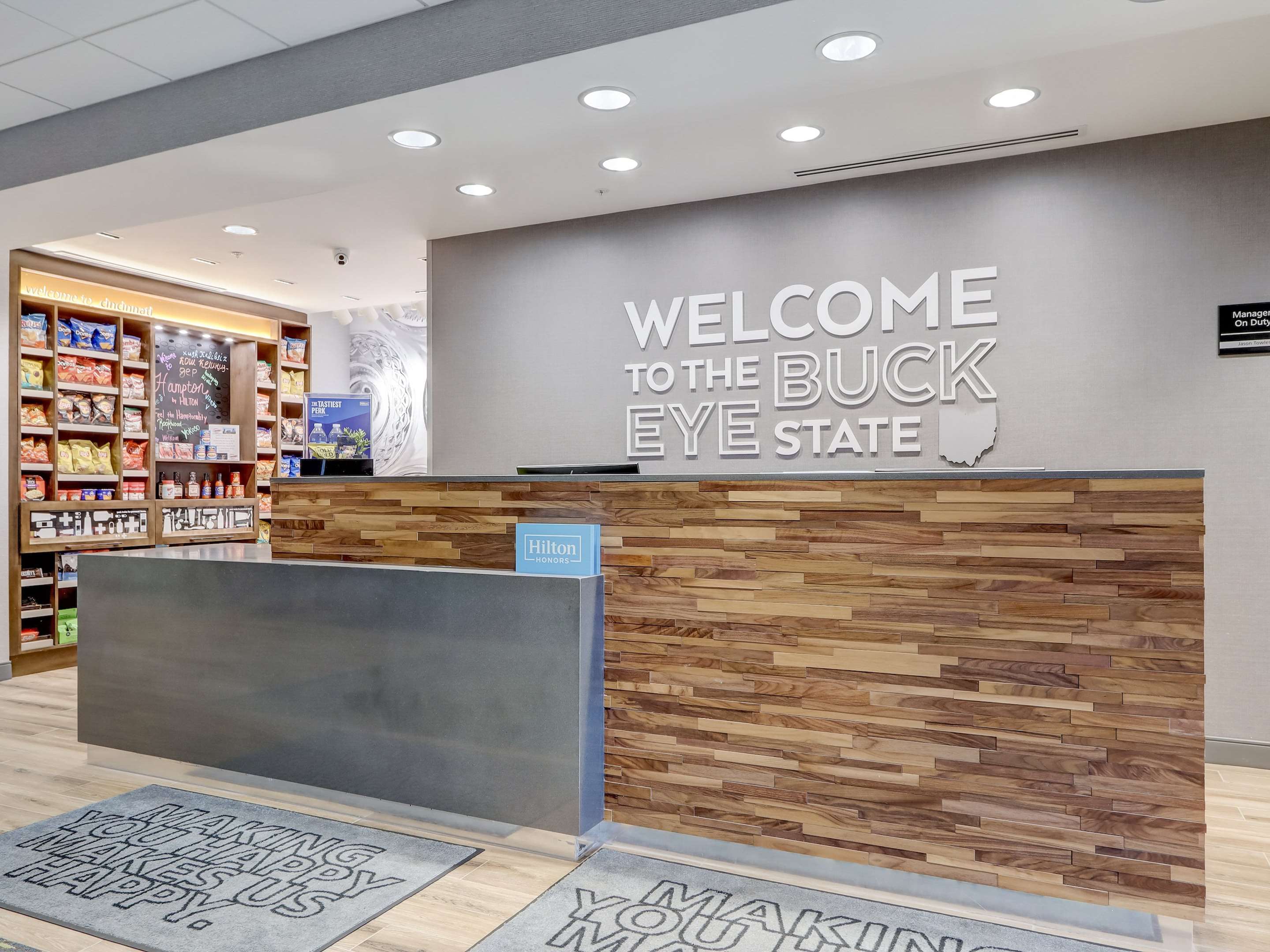 Reception | Hampton Inn & Suites Cincinnati Midtown Rookwood