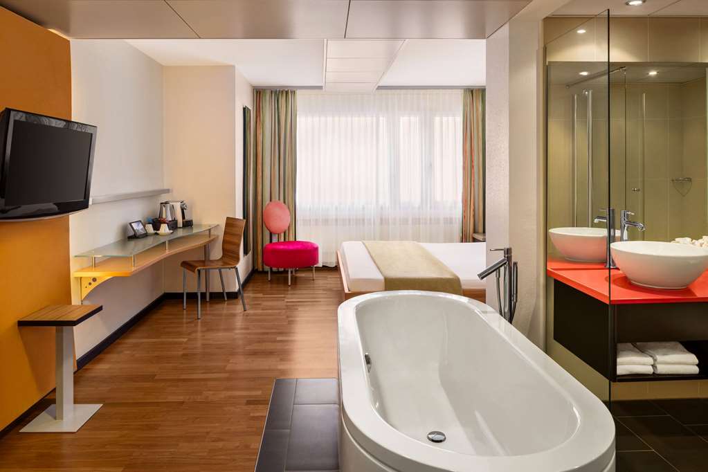 RAMADA BY WYNDHAM BADEN DU PARC-guestroom-Guest Room,On-Site.jpg