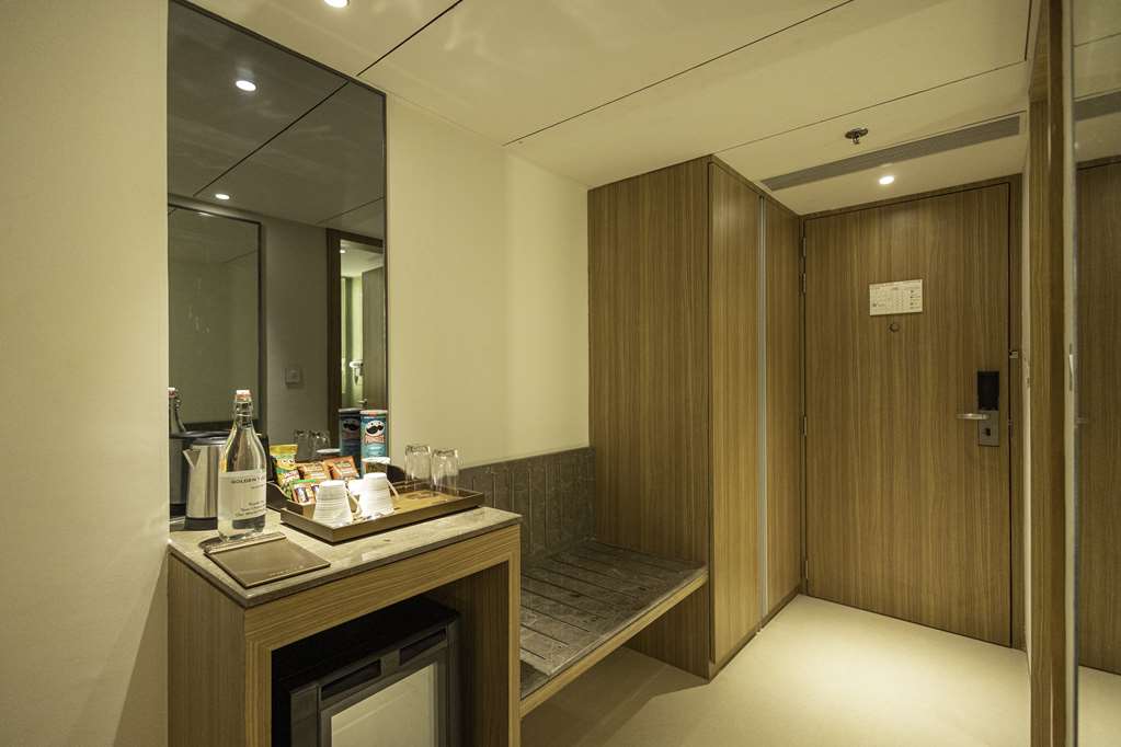 GOLDEN TULIP BHOPAL-guestroom-Guest Room,On-Site.jpg