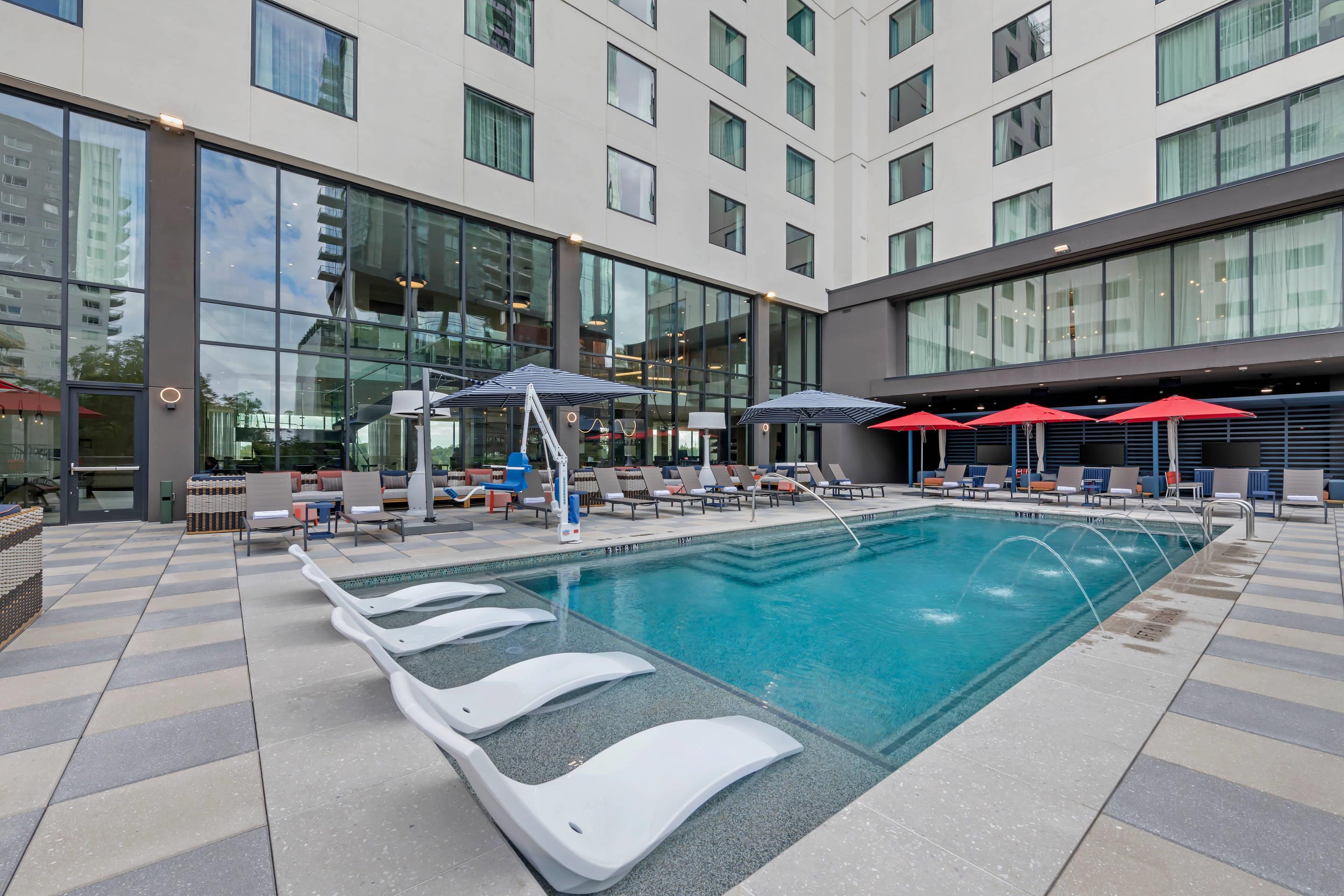 Outdoor pool | Cambria Hotel Austin Downtown