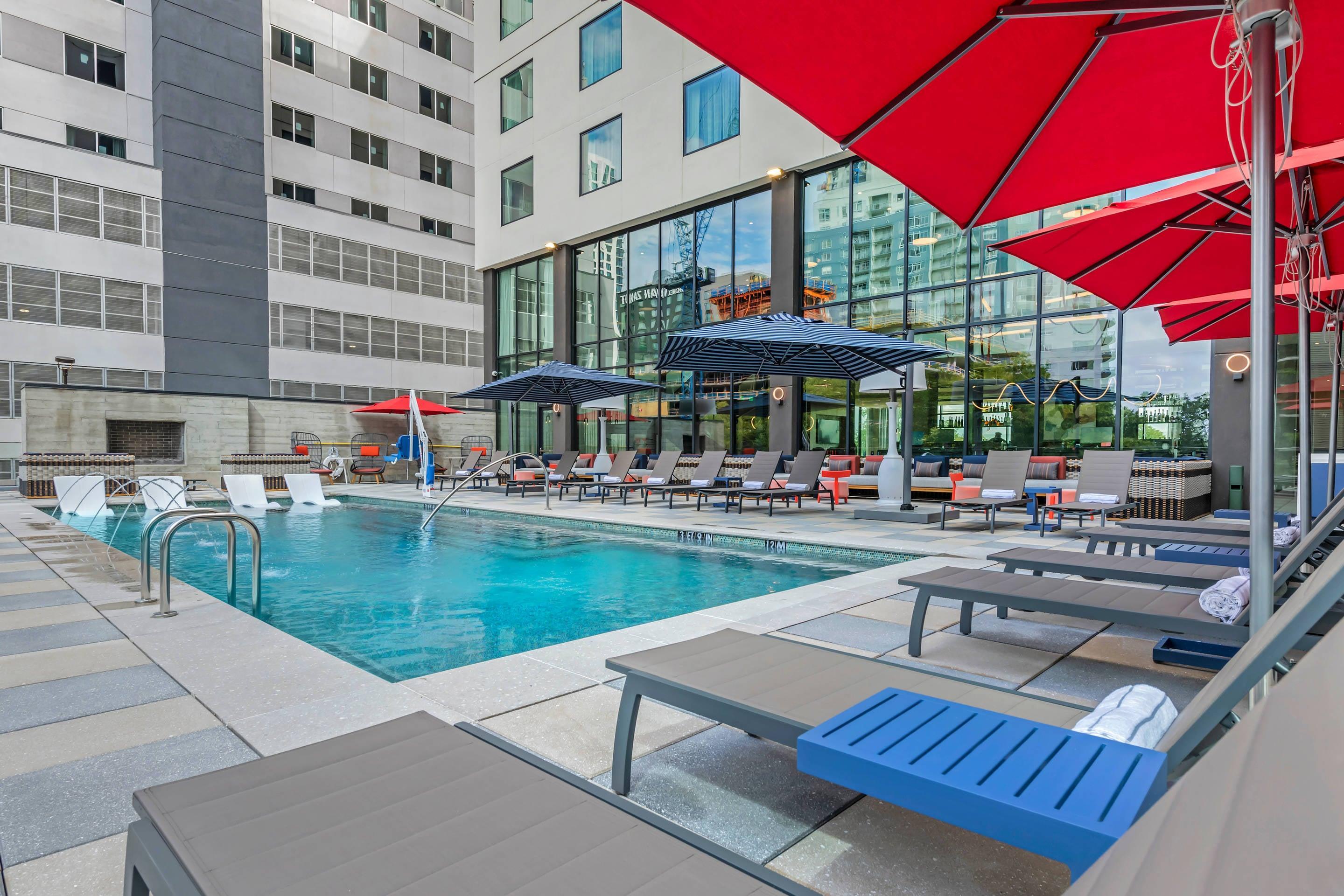 Outdoor pool | Cambria Hotel Austin Downtown
