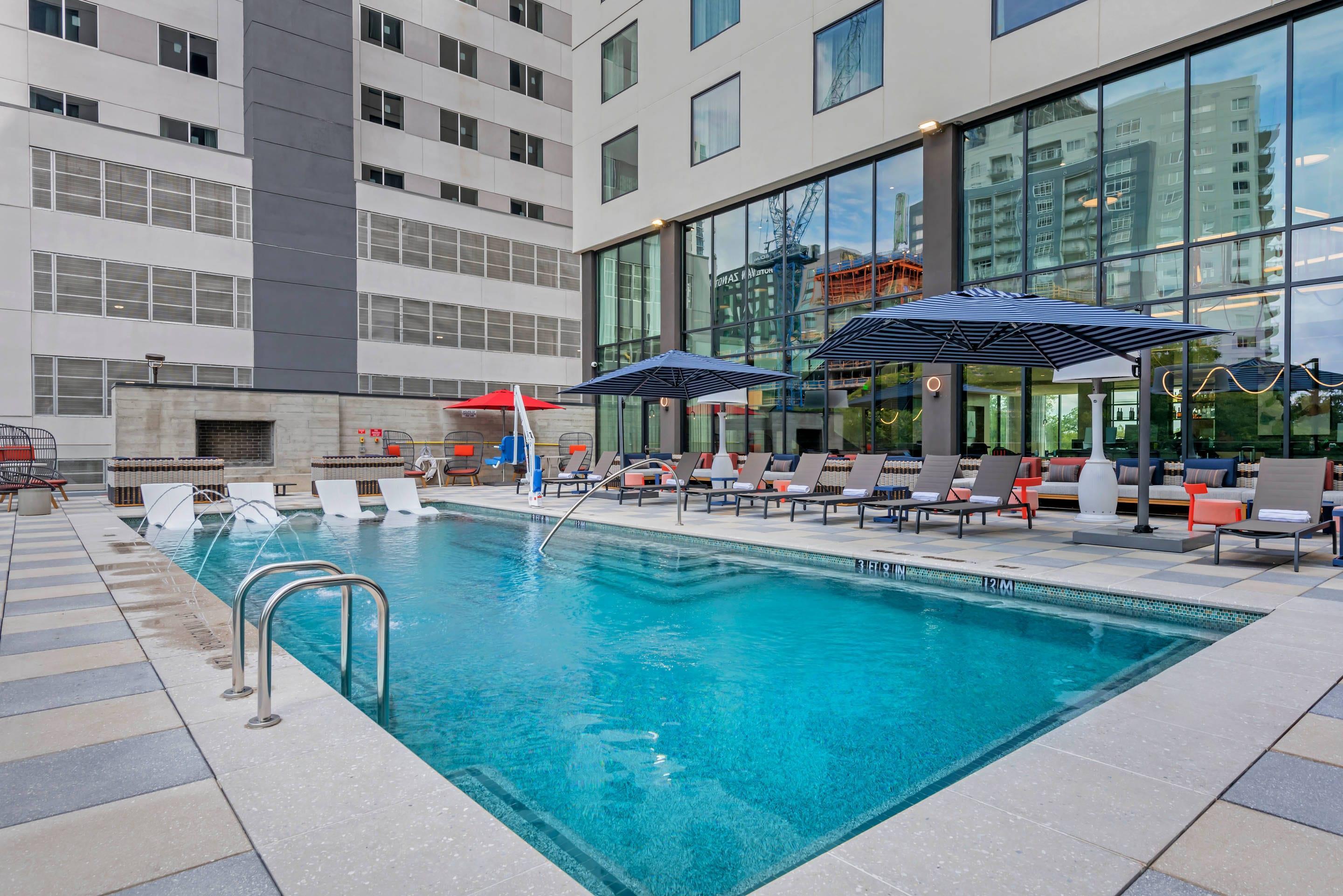 Outdoor pool | Cambria Hotel Austin Downtown