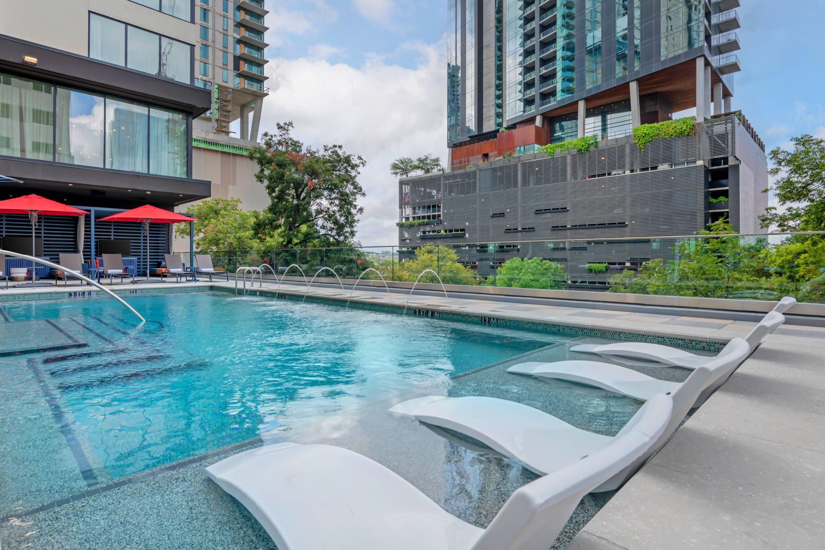 Outdoor pool | Cambria Hotel Austin Downtown
