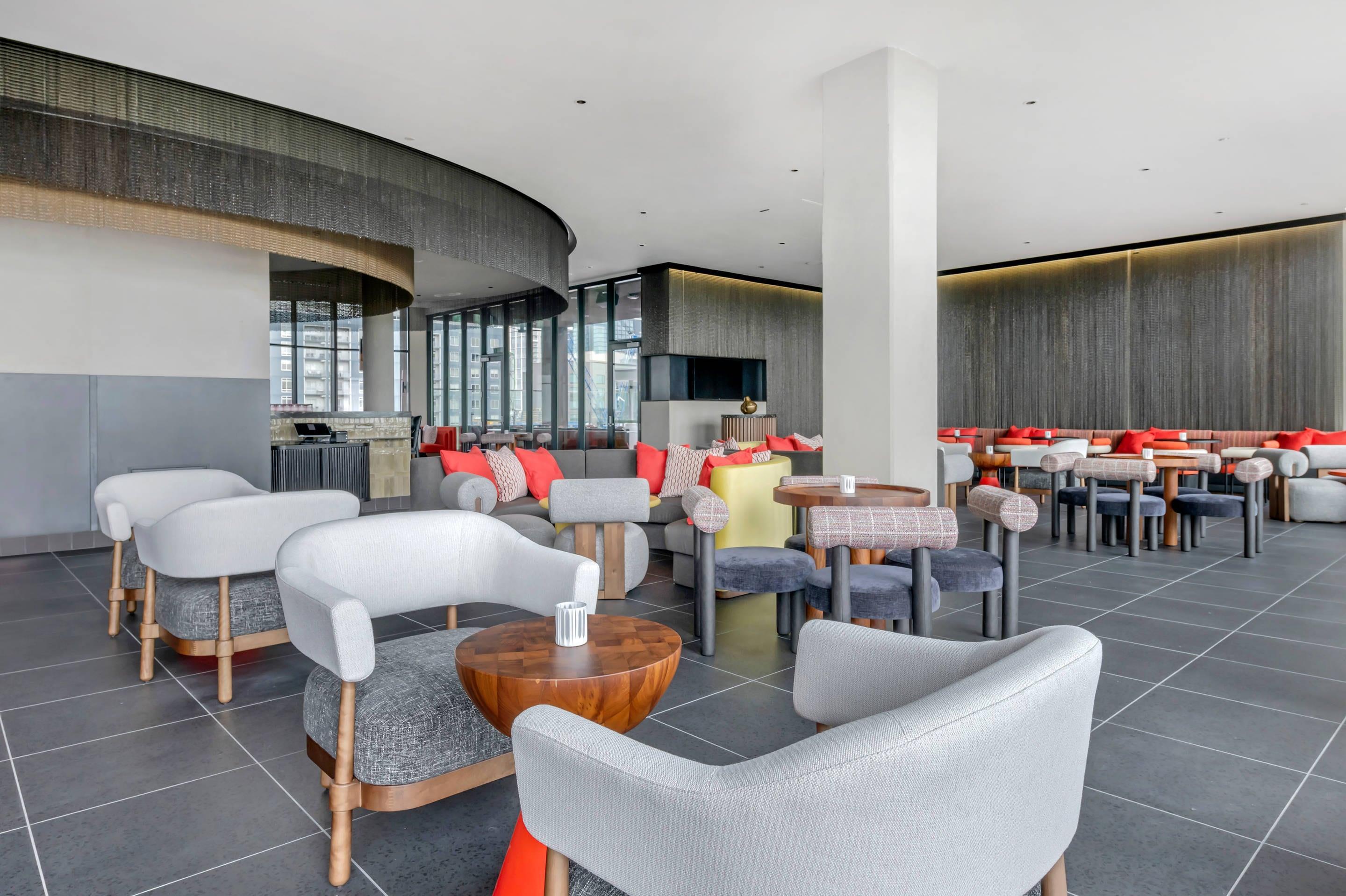 Seating area | Cambria Hotel Austin Downtown