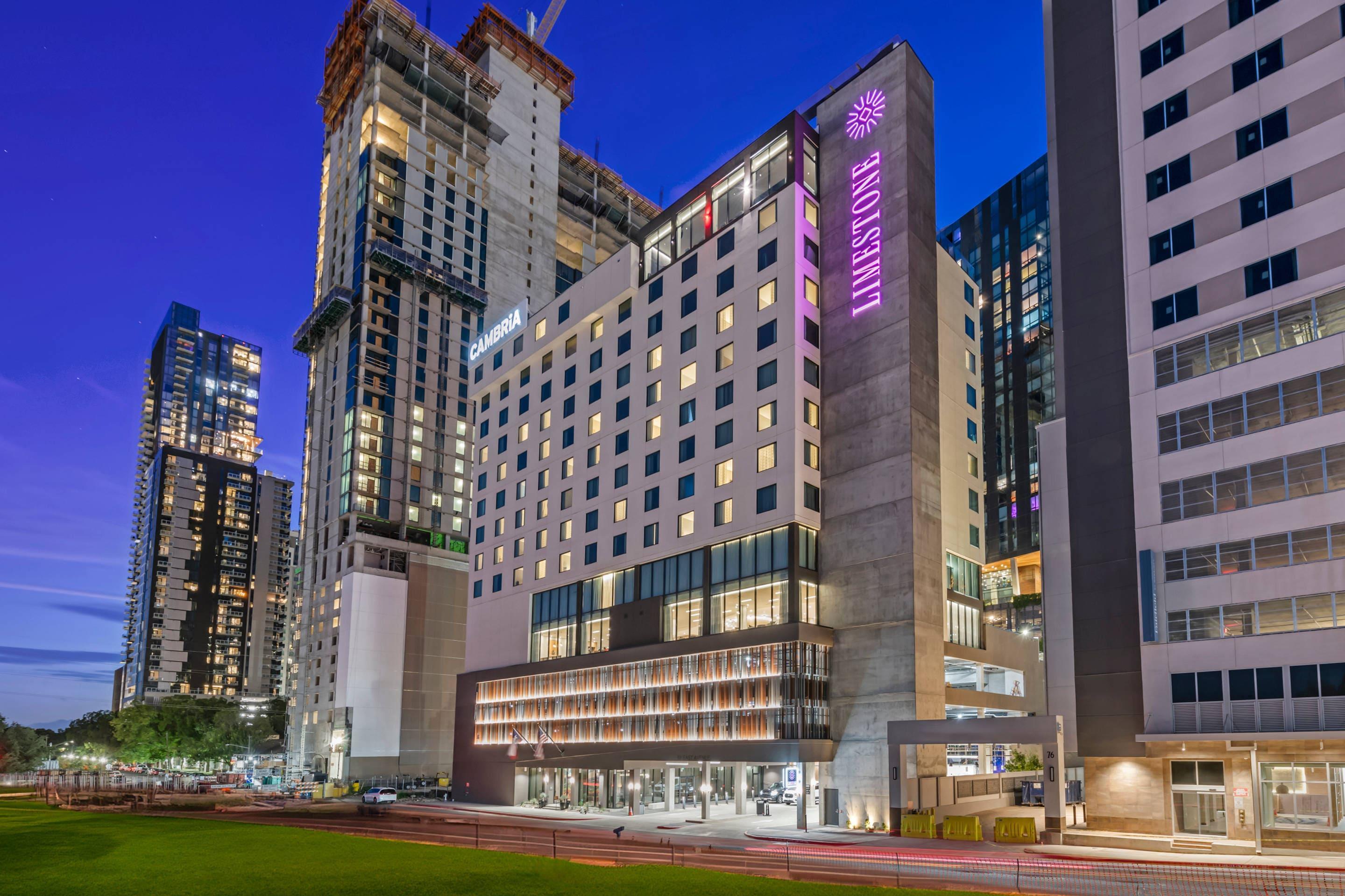 Twilight | Cambria Hotel Austin Downtown