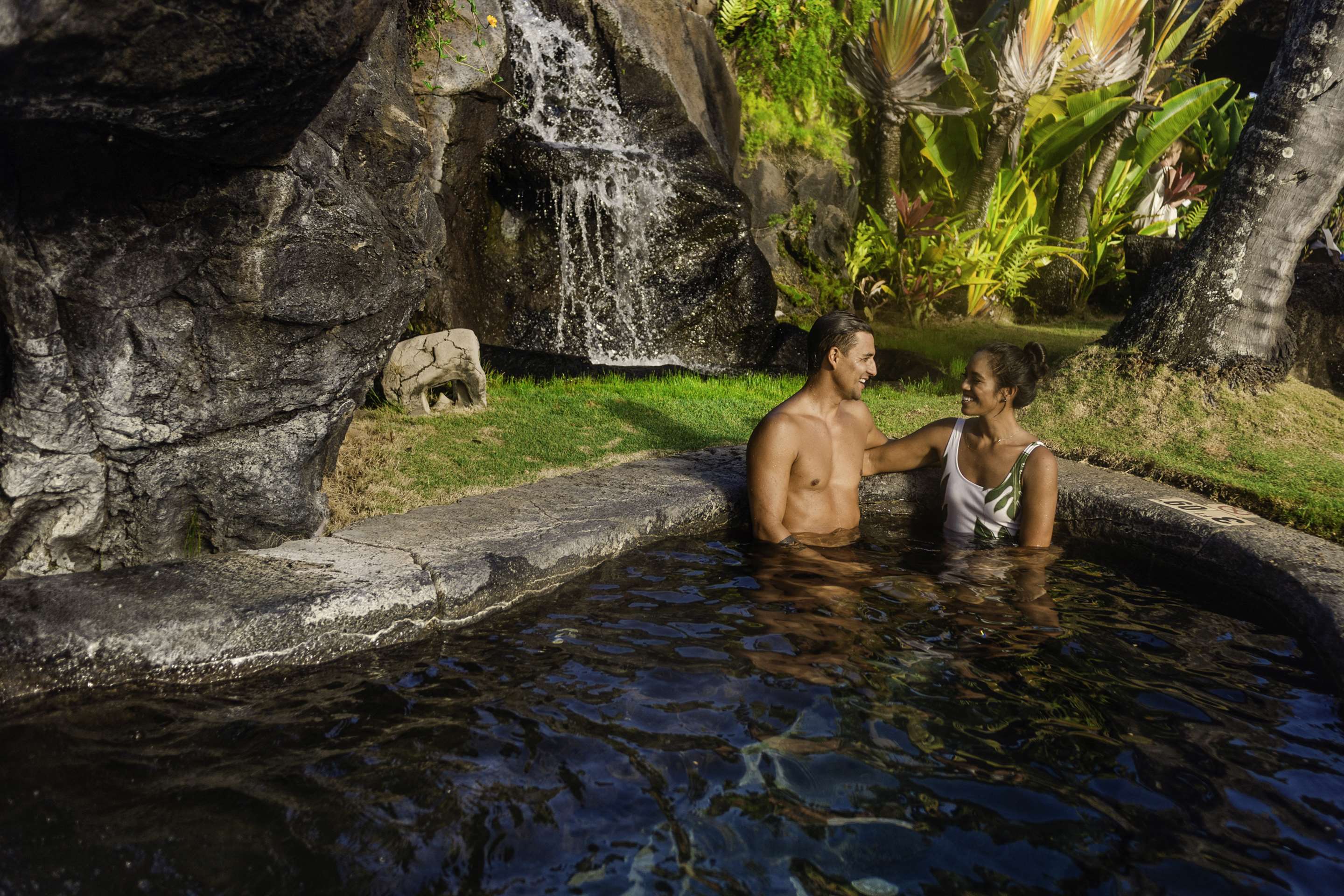 Pool - Lifestyle | OUTRIGGER Kauaʻi Beach Resort & Spa