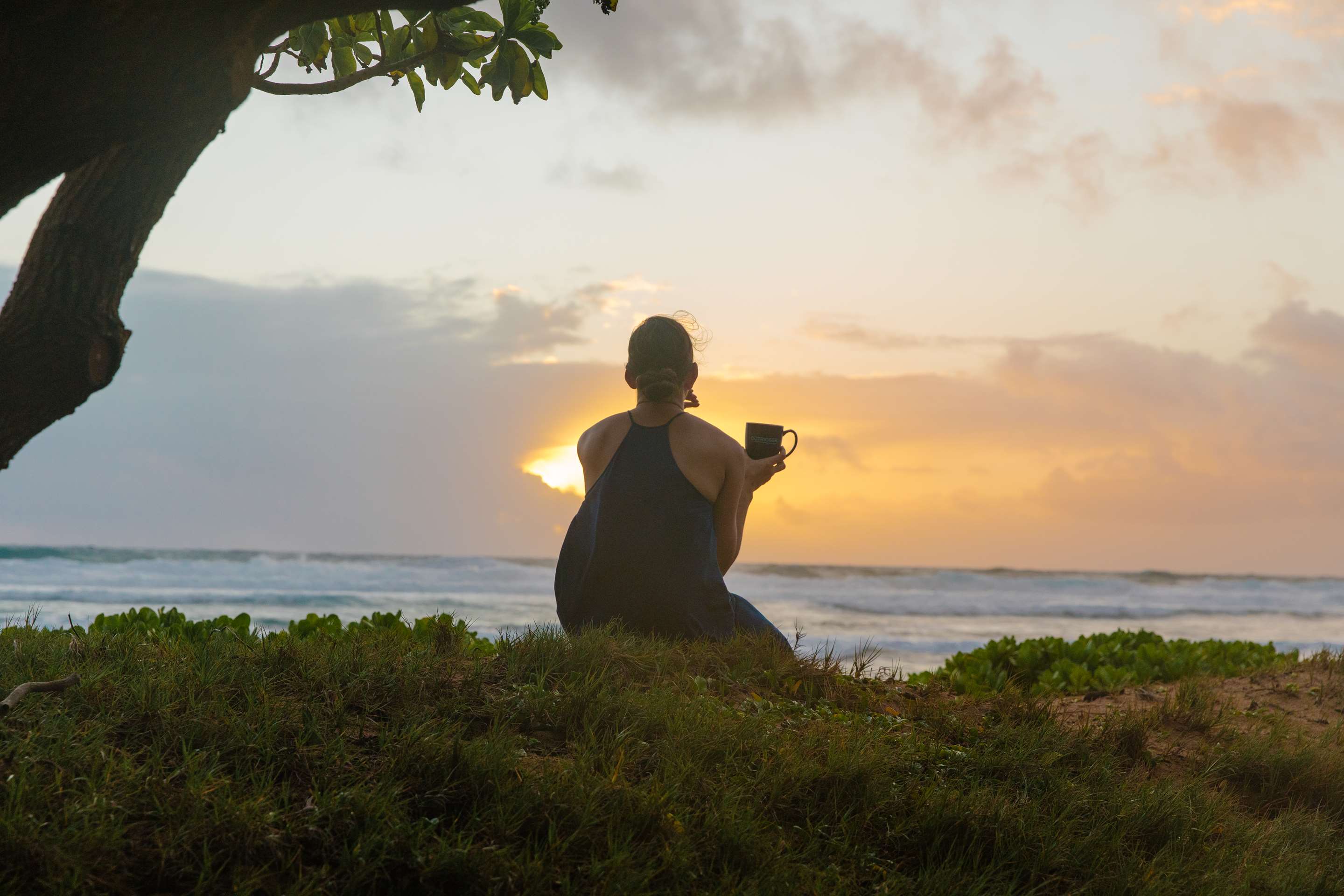 Beach Sunrise | OUTRIGGER Kauaʻi Beach Resort & Spa