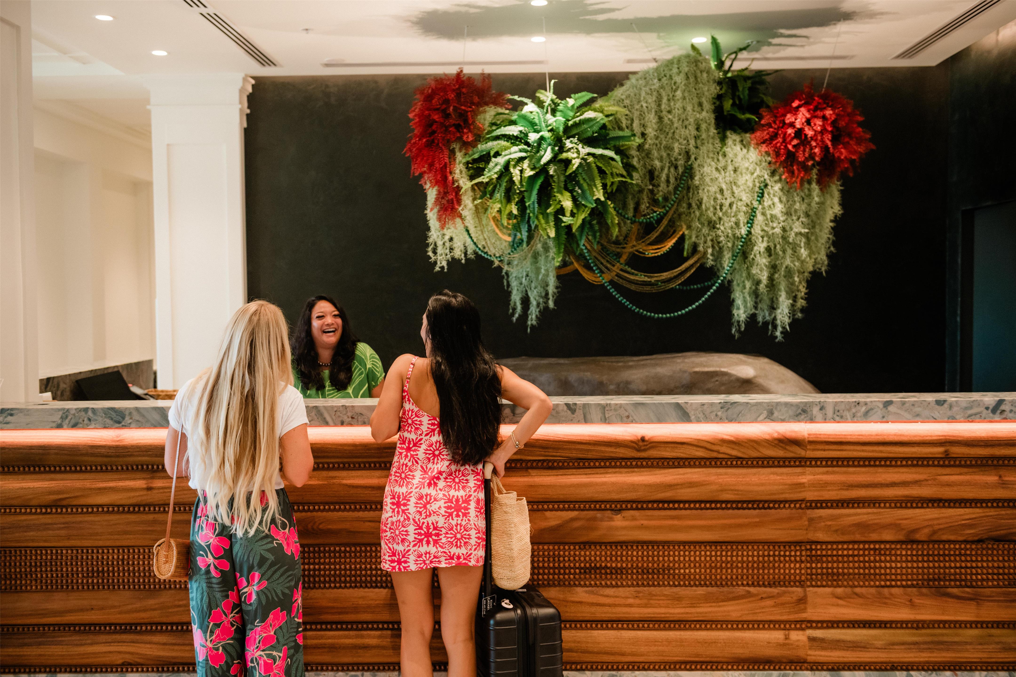 Front Desk | OUTRIGGER Kauaʻi Beach Resort & Spa